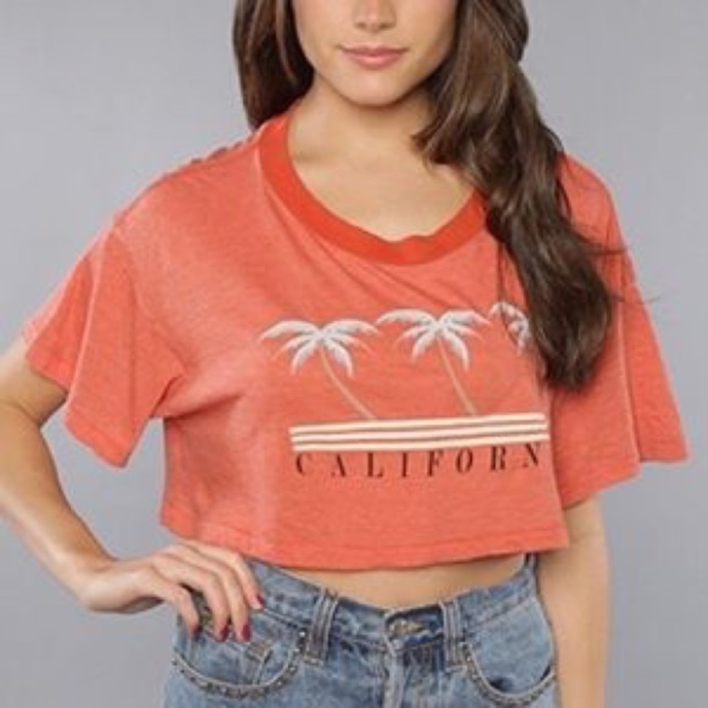 Wildfox ‘California’ T-shirt Red - Picture 2 of 6